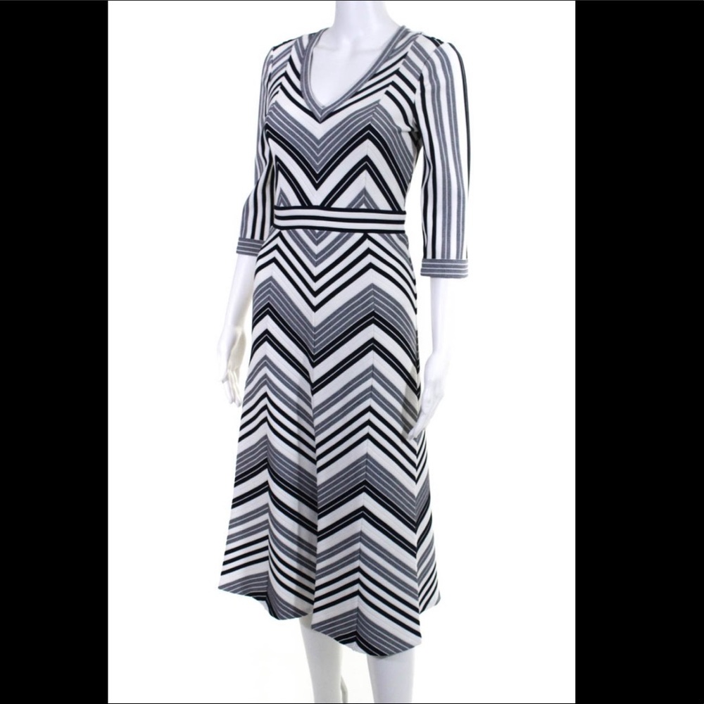 Badgley Mischka Dress in Navy White BSF4197